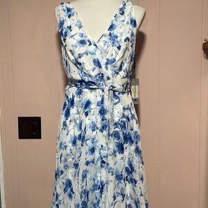 Karl Lagerfeld size 10 sleeveless dress